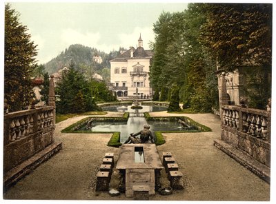 Schloss Hellbrun vicino a Salisburgo, pub. c.1890 - 1900 da English Photographer